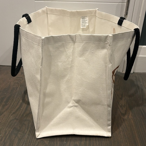 Bride Gift Set: Bag, Hat, Headband/Veil, Tumbler, & Sign - Picture 9 of 16